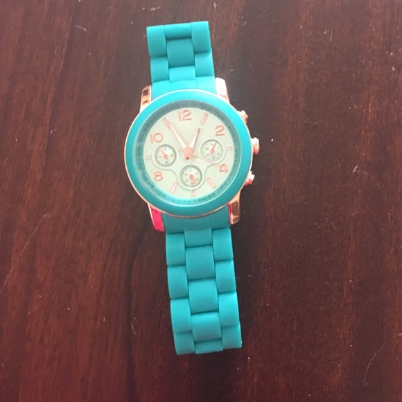 🔥LAST 2!!!🔥 NWOT Turquoise Large Face Watch - Picture 3 of 3